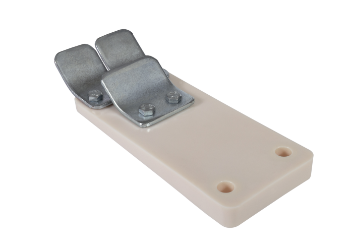 Łapy plastikowe 100L B